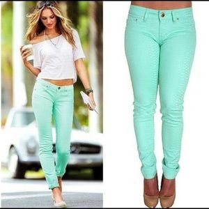 Mint Jeans